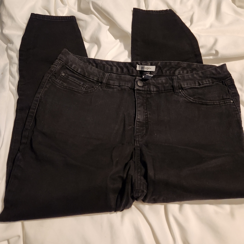 Black skinny jeans